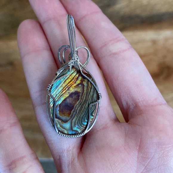 FINAL PRICE $10 Artisan Handmade Silver Wired Abalone Shell Charm Pendant - Picture 2 of 5